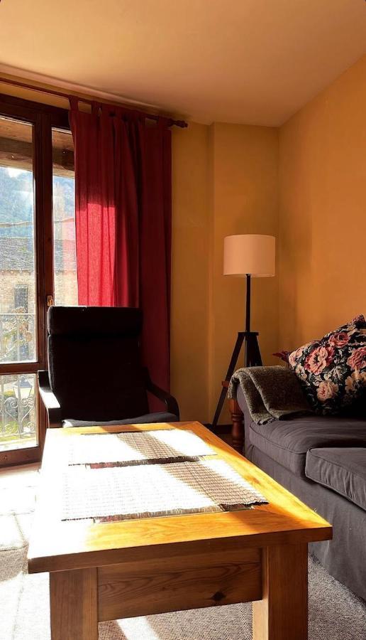 Apartamentos Turisticos San Juan De La Pena Santa Cruz de la Serós Esterno foto