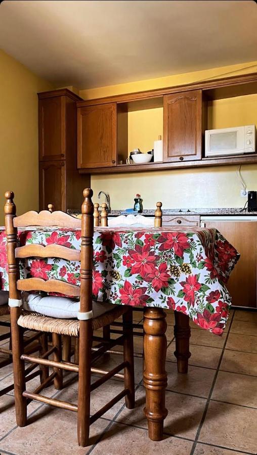 Apartamentos Turisticos San Juan De La Pena Santa Cruz de la Serós Esterno foto