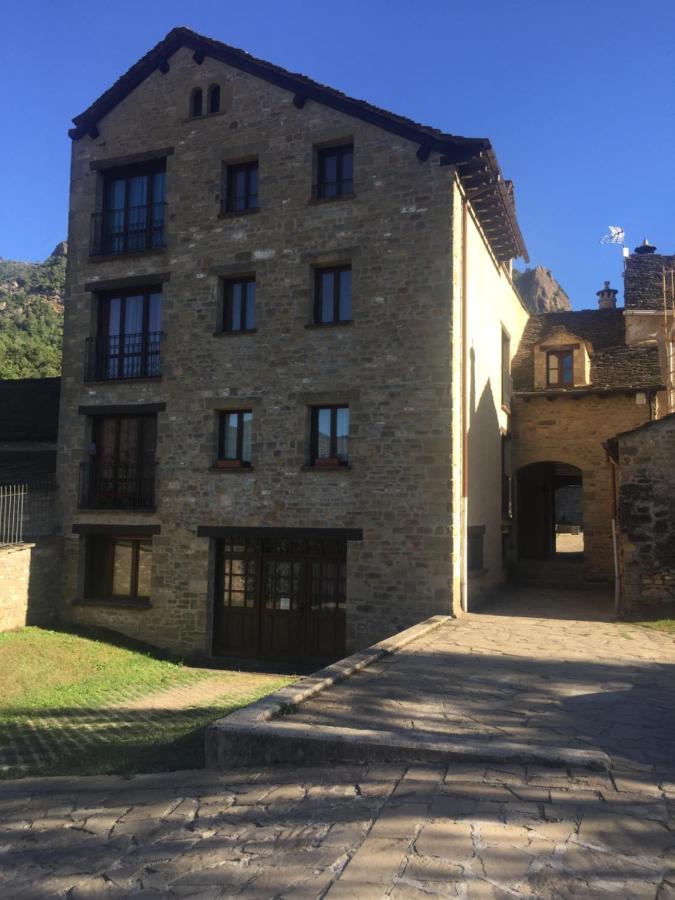 Apartamentos Turisticos San Juan De La Pena Santa Cruz de la Serós Esterno foto